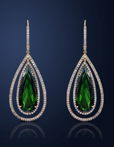 Green diamond earring